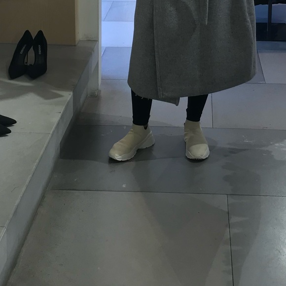 H&M Cream/Beige Sock Slip-On Women's Sneakers - Picture 14 of 15